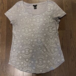 Ann Taylor Gray Metallic Embellished Short Sleeve Cotton Blend TShirt Size Large